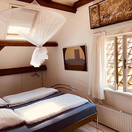 Vakantie Appartement Goedereede Let Op De Badkamer Moet Met Andere Gasten Gedeeld Worden Εξωτερικό φωτογραφία